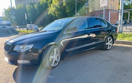 Skoda Superb III рестайлинг, 2011 год, 740 000 рублей, 11 фотография