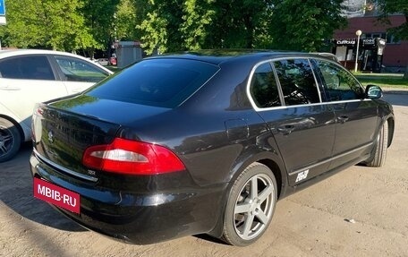 Skoda Superb III рестайлинг, 2011 год, 740 000 рублей, 17 фотография