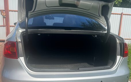 Volkswagen Jetta VI, 2012 год, 850 000 рублей, 5 фотография