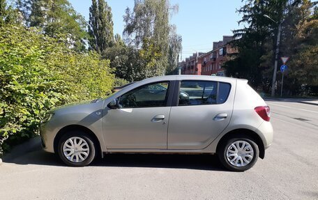 Renault Sandero II рестайлинг, 2014 год, 965 000 рублей, 4 фотография