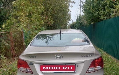 Hyundai Solaris II рестайлинг, 2011 год, 450 000 рублей, 3 фотография