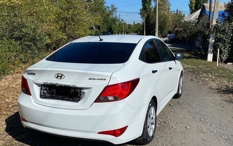 Hyundai Solaris II рестайлинг, 2015 год, 1 200 000 рублей, 4 фотография
