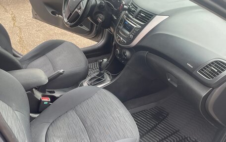 Hyundai Solaris II рестайлинг, 2014 год, 1 130 000 рублей, 14 фотография