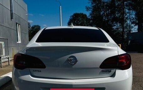 Opel Astra J, 2013 год, 800 000 рублей, 3 фотография