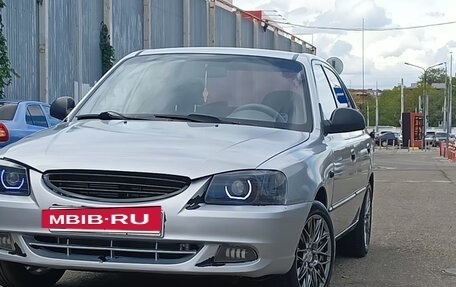 Hyundai Accent II, 2004 год, 410 000 рублей, 2 фотография