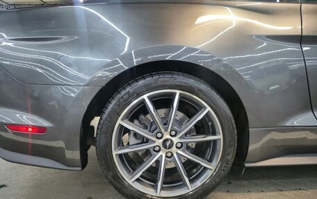 Ford Mustang VI рестайлинг, 2017 год, 2 550 000 рублей, 17 фотография