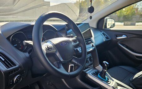 Ford Focus III, 2013 год, 900 000 рублей, 2 фотография