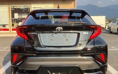 Toyota C-HR I рестайлинг, 2022 год, 1 562 000 рублей, 5 фотография