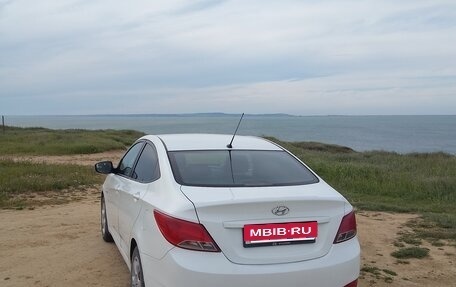 Hyundai Solaris II рестайлинг, 2016 год, 620 000 рублей, 4 фотография