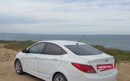Hyundai Solaris II рестайлинг, 2016 год, 620 000 рублей, 3 фотография