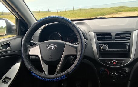 Hyundai Solaris II рестайлинг, 2016 год, 620 000 рублей, 19 фотография