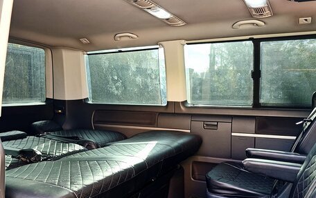 Volkswagen Multivan T6 рестайлинг, 2016 год, 2 990 000 рублей, 27 фотография