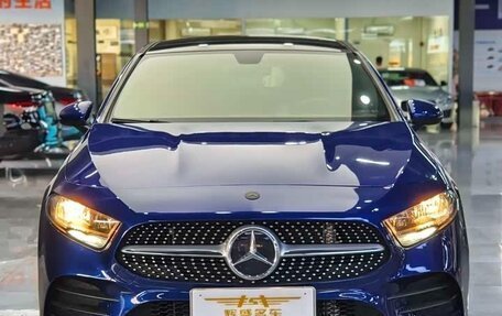 Mercedes-Benz A-Класс, 2021 год, 2 100 000 рублей, 3 фотография