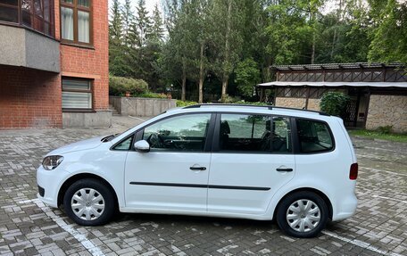 Volkswagen Touran III, 2014 год, 950 000 рублей, 9 фотография