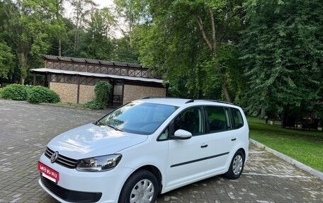 Volkswagen Touran III, 2014 год, 950 000 рублей, 7 фотография