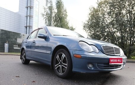 Mercedes-Benz C-Класс, 2004 год, 950 000 рублей, 6 фотография