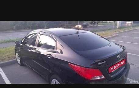 Hyundai Solaris II рестайлинг, 2015 год, 790 000 рублей, 8 фотография