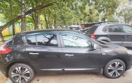 Renault Megane III, 2011 год, 800 000 рублей, 2 фотография