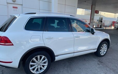 Volkswagen Touareg III, 2013 год, 1 750 000 рублей, 4 фотография