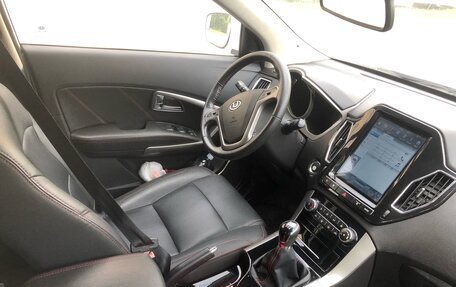 Hawtai Laville, 2017 год, 900 000 рублей, 12 фотография