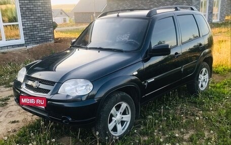 Chevrolet Niva I рестайлинг, 2015 год, 640 000 рублей, 5 фотография
