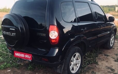 Chevrolet Niva I рестайлинг, 2015 год, 640 000 рублей, 4 фотография