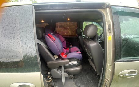 KIA Carnival III, 2003 год, 270 000 рублей, 7 фотография