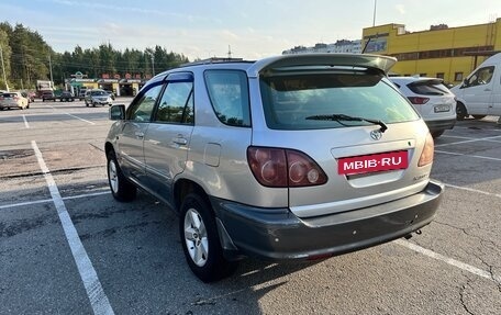 Toyota Harrier, 1998 год, 690 000 рублей, 6 фотография