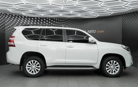 Toyota Land Cruiser Prado 150 рестайлинг 2, 2015 год, 3 606 000 рублей, 5 фотография