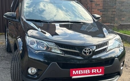 Toyota RAV4, 2015 год, 1 850 000 рублей, 2 фотография