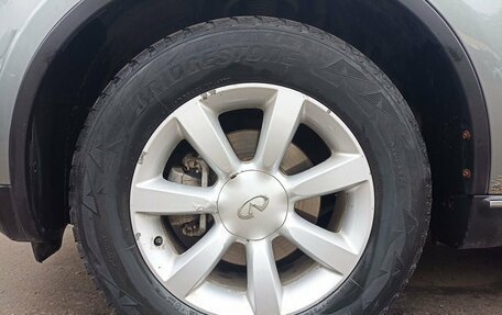 Infiniti FX I, 2005 год, 750 000 рублей, 9 фотография