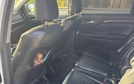 Toyota Highlander III, 2014 год, 2 950 000 рублей, 6 фотография