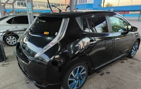 Nissan Leaf I, 2017 год, 1 250 000 рублей, 2 фотография