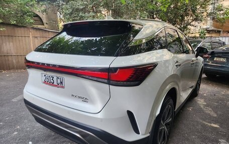Lexus RX IV рестайлинг, 2024 год, 8 990 000 рублей, 3 фотография