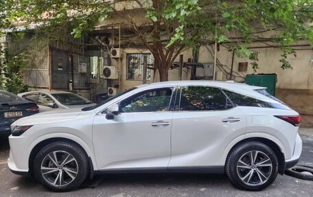 Lexus RX IV рестайлинг, 2024 год, 8 990 000 рублей, 6 фотография