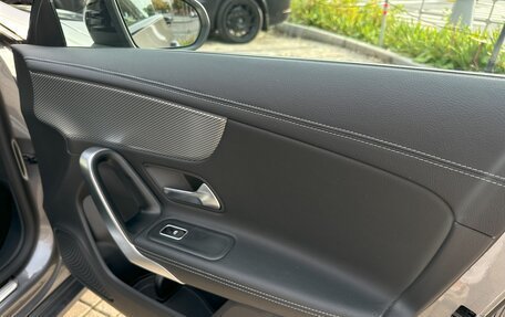 Mercedes-Benz CLA, 2019 год, 3 500 000 рублей, 15 фотография