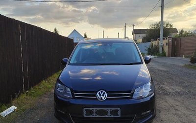 Volkswagen Sharan II, 2013 год, 1 275 000 рублей, 1 фотография