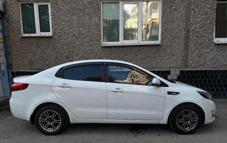 KIA Rio III рестайлинг, 2014 год, 670 000 рублей, 2 фотография