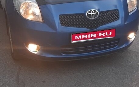 Toyota Yaris III рестайлинг, 2008 год, 615 000 рублей, 1 фотография