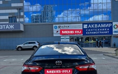 Toyota Camry, 2018 год, 2 120 000 рублей, 5 фотография