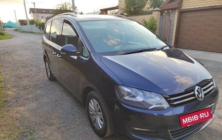 Volkswagen Sharan II, 2013 год, 1 275 000 рублей, 2 фотография