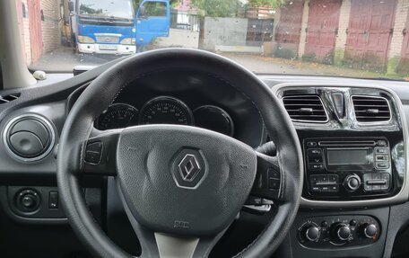 Renault Logan II, 2016 год, 310 000 рублей, 9 фотография