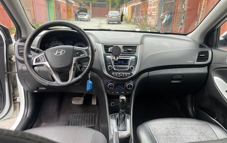 Hyundai Solaris II рестайлинг, 2015 год, 1 500 000 рублей, 14 фотография