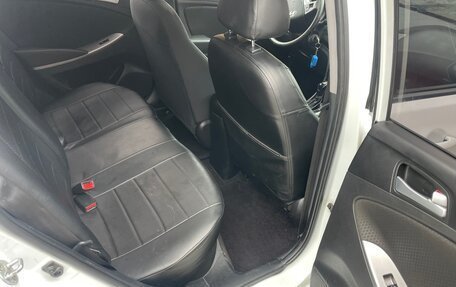 Hyundai Solaris II рестайлинг, 2015 год, 1 500 000 рублей, 19 фотография