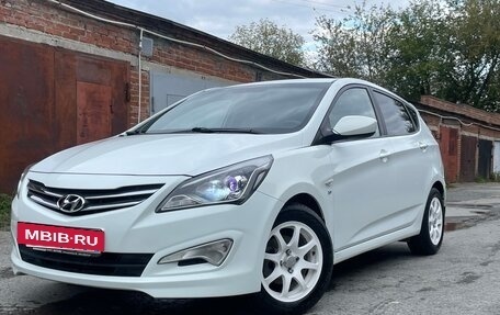 Hyundai Solaris II рестайлинг, 2015 год, 1 500 000 рублей, 8 фотография