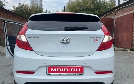 Hyundai Solaris II рестайлинг, 2015 год, 1 500 000 рублей, 13 фотография