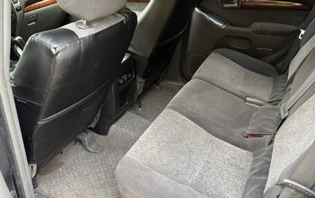 Toyota Land Cruiser Prado 120 рестайлинг, 2006 год, 1 600 000 рублей, 10 фотография