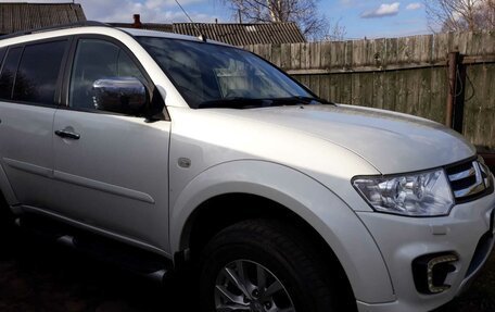 Mitsubishi Pajero Sport II рестайлинг, 2015 год, 2 500 000 рублей, 2 фотография
