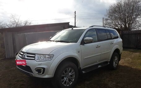 Mitsubishi Pajero Sport II рестайлинг, 2015 год, 2 500 000 рублей, 3 фотография