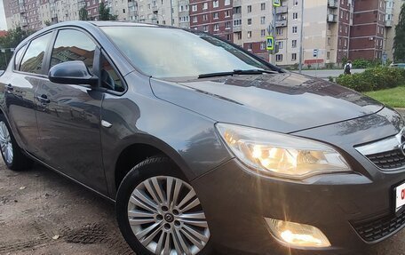 Opel Astra J, 2011 год, 680 000 рублей, 5 фотография